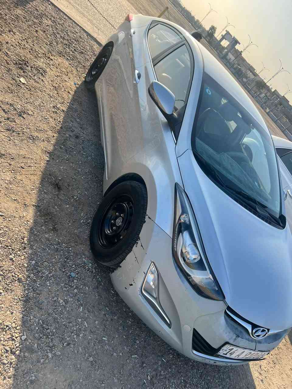 السلام عليكم 
افانتي وراد كوري 2016 
رقم بصرة ب اسمي  
السعر 118 و بيها مجال 
***********
