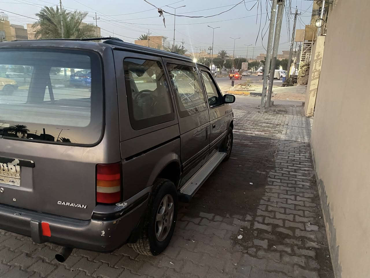 دوج كرايسلر موديل 1992 السيارة نظيفة معمرة قبل شهر تبريد شغال ثلج مكينة 2000 محورة جديدة قبل شهر شادها  كير ومكينه مكفول رقم بغداد السنوية منتهية 
مكان السيارة كربلاء الانتفاضه الثانية 
الاتصال ع الرقم 

‭٠٧٧١ ٢٧٩ ٦٠٥٨‬
