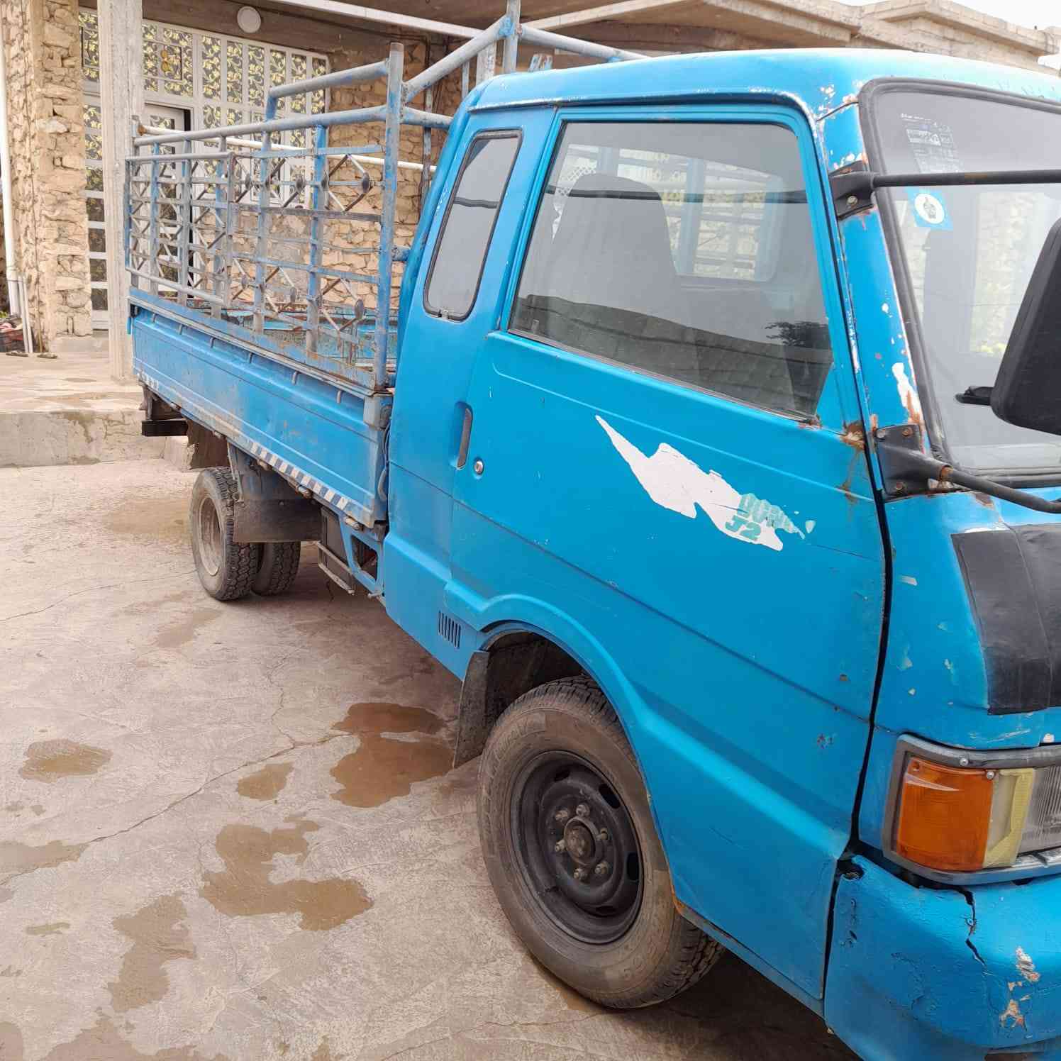 السلام عليكم كيا بنگو موديل ١٩٩٥ مكفولة كفالة عامه كير محرك اكسن مكانها صلاح الدين البيجي رقم راعيه 
‏‪***********‬‏
‏‪***********‬‏
