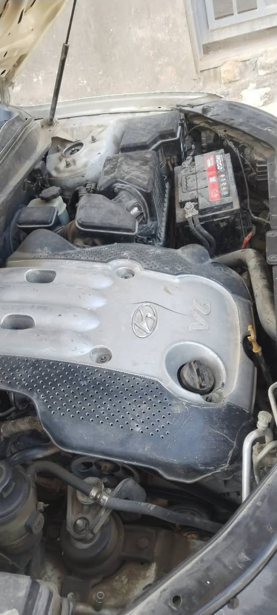 السلام عليكم سنتافي موديل 7 كير مكينه حداديه جدد مكينه 6 رقم دهوك بسم كردي تريد وكاله تريد مداور بيه كصه عركجين مصبوغه لتصال عل رقم مكلف بل نشر+***********
