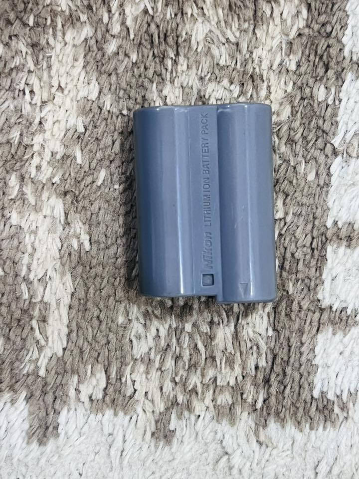 سلام عليكم كامره نيكون 7100
ملحقات كامله✅ 

جنطه كامره✅ 

رام 16✅

شاحنه✅ 

بطاريه اصلي مال نيكون ✅

واير نقل صور✅ 

قبق عدسه✅ 

زوم 18/105

جلاتين حمايه لون اصفر يوجد خدمه توصيل ***********
