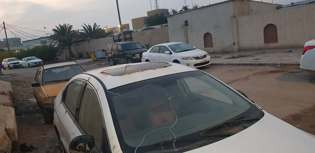 السلام عليكم
شيري A3
رقم بصره السنويه منتهيه 
المكينه عاوجه ولف 
حداده قبل اسبوعين مسوي السدر مالتها تبديل كامل مشط جديد تبريد شغال ثلج 
والسياره عوزها ترتيب مثل ما موضح بالصوره 
السعر ٢٥ ورقه وبيها مجال 
للأستفسار الاتصال ع الرقم
***********
