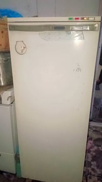 مجمدة • عمودية • خاص