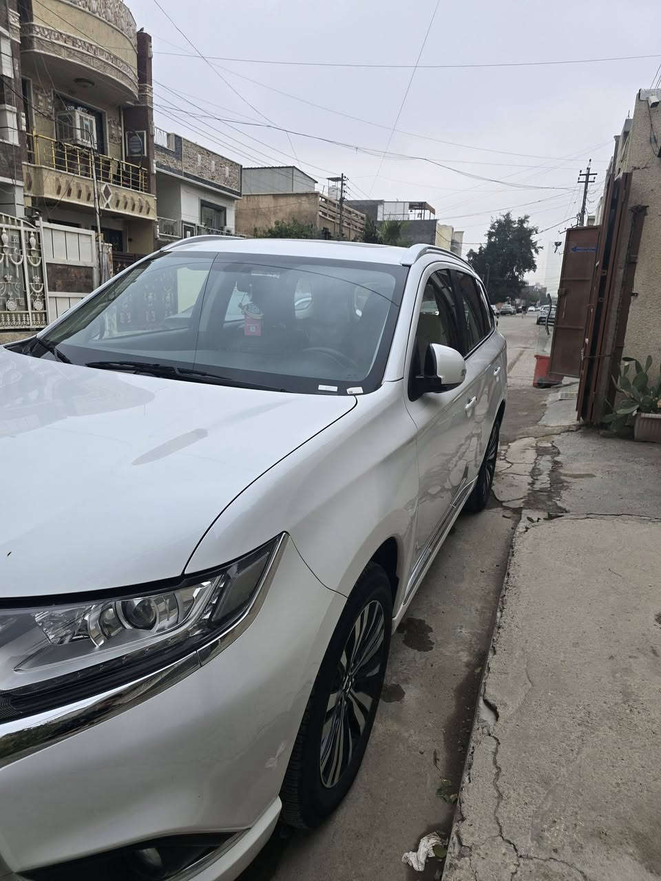 ميتسوبيشي اوت لندر موديل ٢٠٢٢
محرك 2,5 بانزين 

قوة 181 حصان

ناقل حركه CVT اوتوماتيك 

5 مقاعد

فتحة سقف

شاشه وسطيه 

كاميرا خلفيه 

نظام ثبات إلكتروني 

مانع انزلاق

دفع امامي

لايت امامي لد

بلوجكتر لد

بغداد / ***********

***********

ماشيه / 31
لمعرفة السعر الاتصال على الخاص

