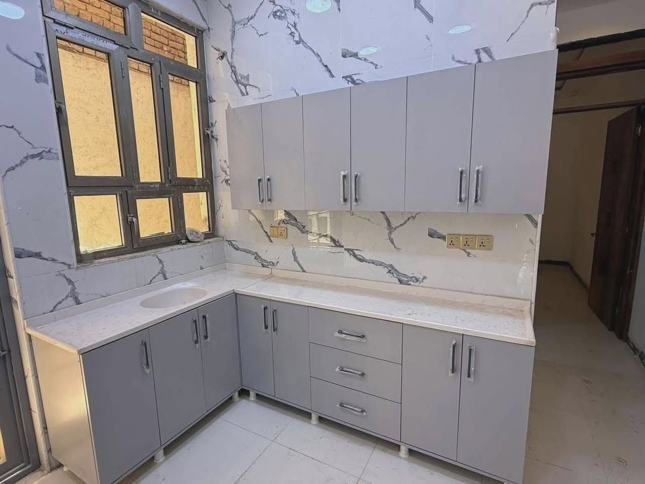 كاونتر MDF خشب مترين ارضي وملحق مع سنك متر و20 مرمر . السعر 275 الف


**إذا كنت صاحب هذا الإعلان وتريد حذفه لأي سبب، رجاءا أرسل رسالة إلى الدعم الفني**