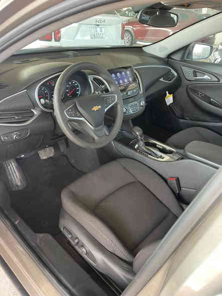 السلام عليكم
ماليبو مديل ٢٠٢٣LT
لسياره كلش جديده 
حادثه كما موضح بلصوره فقط 
راديترات ما مليوحه 
عداد لمسافه ٢٠
لاستفسار ***********
لسعر ١٤٠
