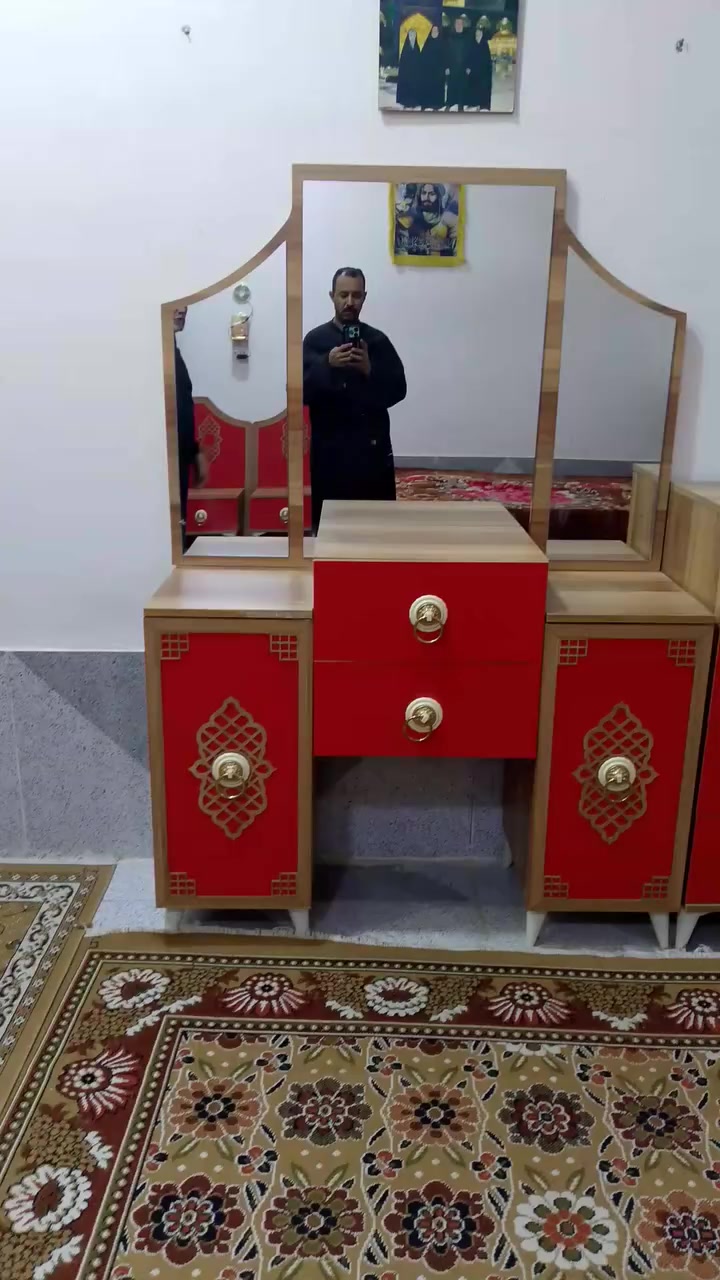 غرفه تركي للبيع الاستفسار مراسلة الصفحه او على هذا الرقم فيه واتساب *********** ناصريه السفينه
