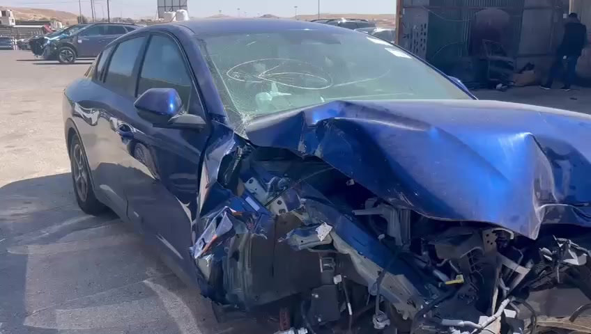 سلام عليكم K4 موديل 2025 البيع حالين بل حره سياره  السعر 82 بدون كمرك واصله ل بغداد 112قفل رقم الهاتف ***********
