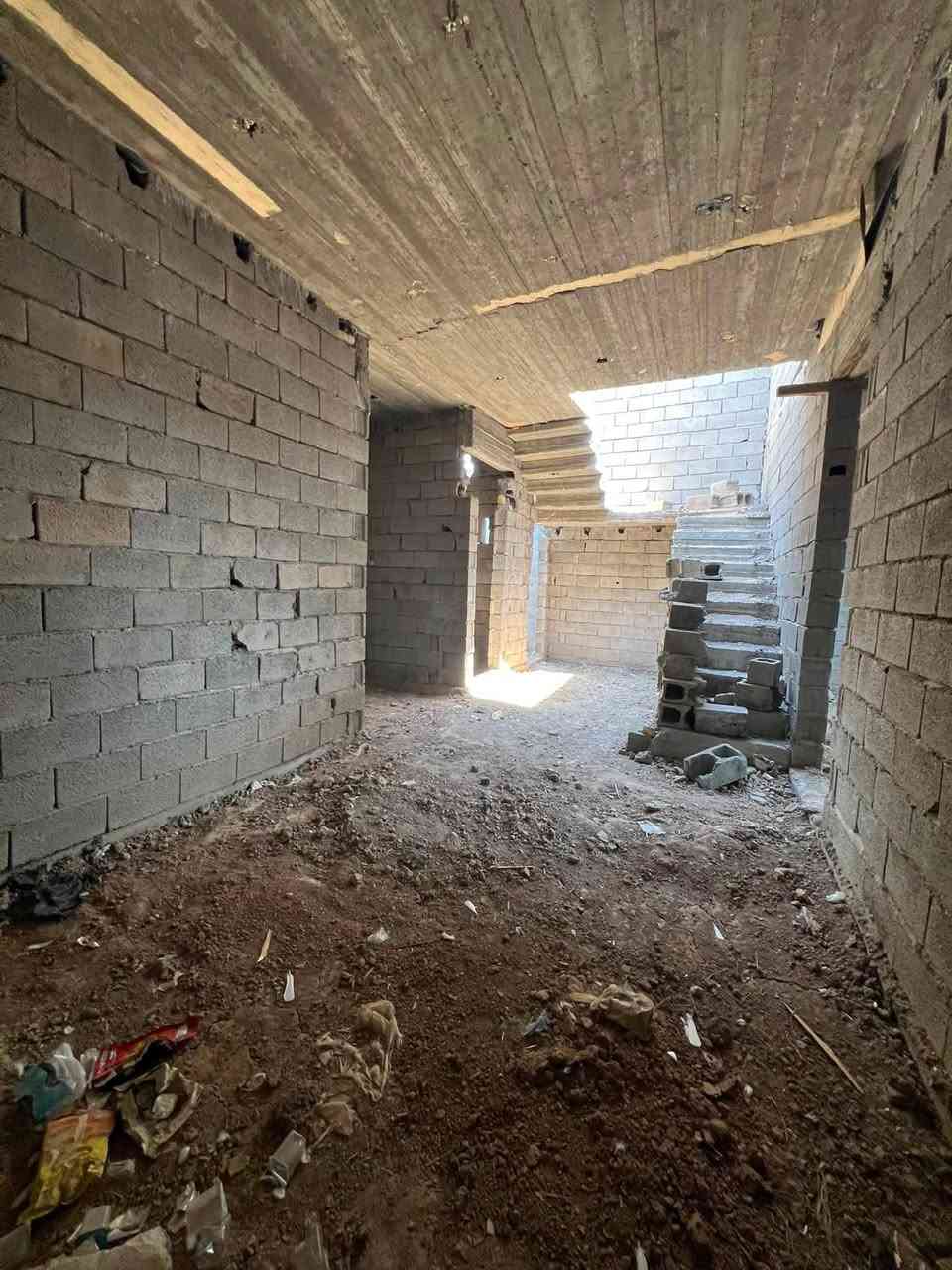 📌 المواصفات والتفاصيل:
الموقع: حي زليزل.
المساحة: 200 متر مربع.
ال بـنـاء: درجة أولى بجودة ممتازة وأحدث المواد الإنشائية.
✨ فرصة مثالية للسكن الراقي أو الاستثمار في منطقة هادئة ومكتملة الخدمات.
📞 للاستفسار والتواصل:
للمزيد من المعلومات أو لتنسيق موعد لمعاينة العقار، يرجى الاتصال بنا:
رقم الهاتف: ***********
المعلن: العمدة للعقار
أهلاً وسهلاً بكم في أي وقت!
