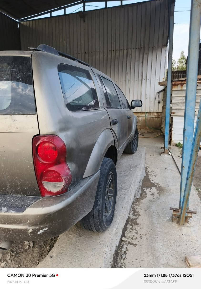 *دوج دورنكو 7راكب موديل/ 2004
رقم دولي21 شمالي صاحبها الشرعي  ببغداد سنوية منتهية صار سنتين   6 /2024 
محركها بلاد كير جديد
حدادية نظيفة
عطل حساس كنترول كيلومتر مامصلحه لعدم التفرغ نقص فقط فان التبريد الداخلي 
وحادثها ومصلحه في الشاصي الحديد من صفحة التايرالأيمن مصبوغه عام 
تايرات 80% باتري جديد سياره حلوه من الدواخل كهربائيات كلها شغاله ويلادي 
السعر/53وبيها مجال للجادين ..
رقم موبايل ***********
