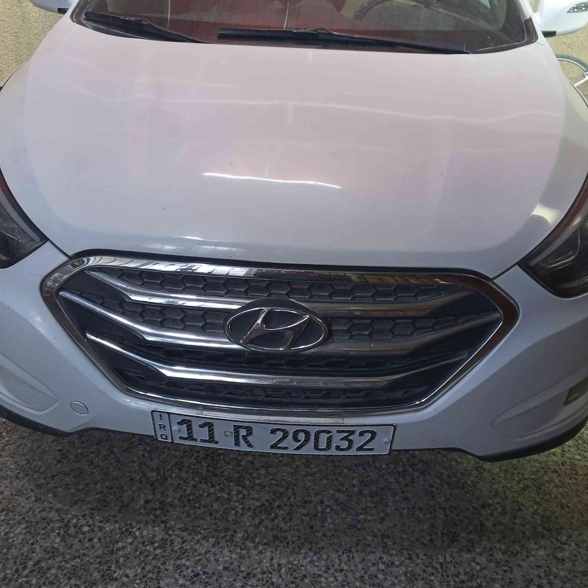 سياره توسان موديل 15 بغداد باسمي رقم جديد مابيها اي نقص
جاهزه بيها صبغ بخشم البنيد بدون اي أضرار داخليه ما عدا تبديل الشباك وبيها بارد بالباب عكس السائق عنواني بغداد الغزاليه موبايل *********** السعر 150 ورقه وبيها مجال
