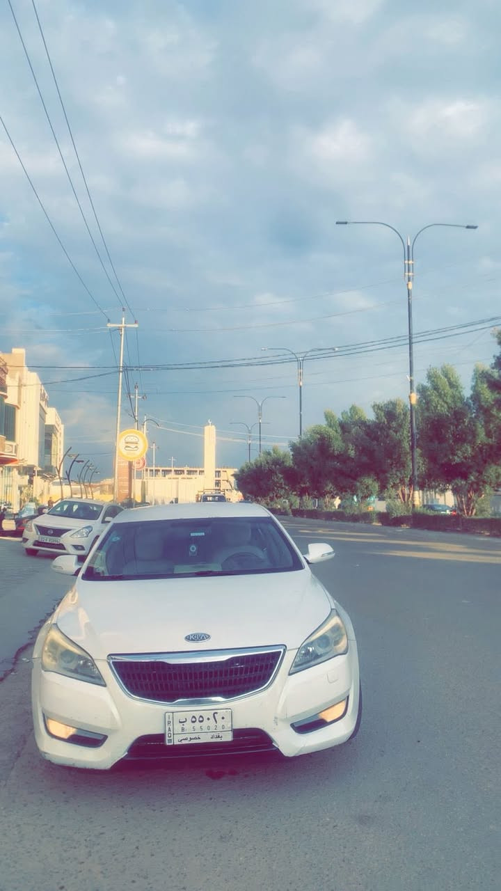 كادنزه 2012 خليجي
فول موصفات عدا البنروما 
سياره رقم بغداد تحويل  ثاني يوم
مكفوله عدا شبر بارد بالجاملغ 
السياره محركها وكيرها مكفولات ماناقصها شي 
السياره عارضها ب125 ورقه وبيها مجال للشراي
مكان السياره الرمادي
رقم صاحب السياره ‭0780 012 8331‬
غير متواجد على الفيس
