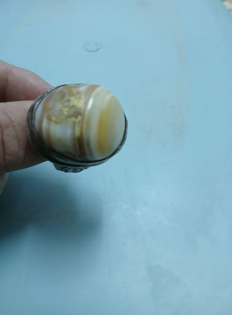 خاتم قديم للبيع  السعر ١٥٠  تحياتي لكم


**إذا كنت صاحب هذا الإعلان وتريد حذفه لأي سبب، رجاءا أرسل رسالة إلى الدعم الفني**