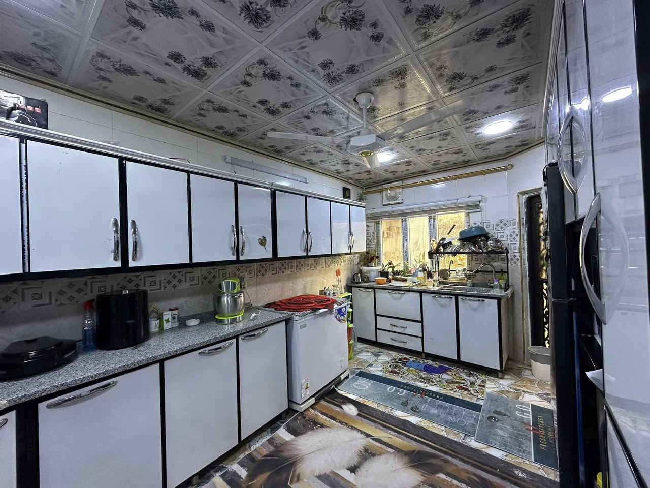 �🔥 فرصة مميزة للسكن أو الاستثمار 🔥🏡
✨ شقة بحساب بيت منفرد للبيع ✨
📍 على شارعين (أمام وخلف) – موقع مطلوب جداً

📌 الموقع الذهبي:
شقق الخضراء – قرب جامع المعافى
✔️ تبعد فقط 4 بيوت عن الجامع
✔️ قريبة من مدرسة الكون الابتدائية وثانوية الدجى
✔️ منطقة حيوية ومخدومة بالكامل

📐 المساحة: 123م²

🔨 محدثة بالكامل وجاهزة للسكن فوراً
✔️ مجاري جديدة
✔️ سيراميك حديث

🏠 تفاصيل مرتبة ومريحة:

🔻 الطابق الأرضي:
▪️ استقبال واسع
▪️ هول
▪️ مطبخ
▪️ منظومة حار وبارد
▪️ عدد 2 صحيات

🔺 الطابق الثاني:
▪️ 3 غرف نوم
▪️ حمام

🔝 السطح بي بيتونة

📍 عنوان المكتب: بعد تقاطع العريان مقابل الكمرك

📞 للحجز والاستفسار:
***********
***********
***********

�
