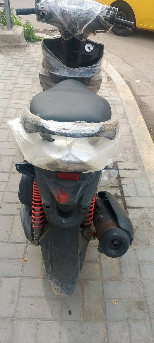 دراجه للبيع جي تي ار
دراجه للبيع جي تي ار 
مكينه 58تزويد دراجه حلوه ونضيفه
نوزل مو كابريتر
قفل مال جنطه ما ينطبك
والعداد طافي
800للبيع 
***********
