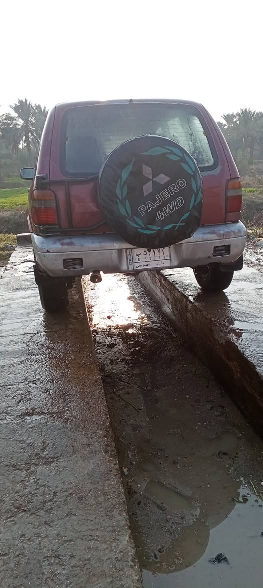 السلام عليكم سياره سبورتج 93 جاهزه مكينه بلادي كير عادي كهربائيات شغاله تبريد كامل بس كمبريسر عطل سياره حلوه ونظيفه بلاديه لاضربه ولا شي مكاني بابل القاسم راعيها يمي جيراني رقم بغداد مشروع وطني رايدها ٣٦وبيها مجال قليل ***********
