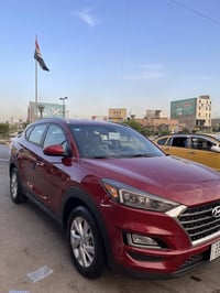 توكسان ٢٠٢١ فول عدة الفتحة سيارة جديدة ماشية ٣٠  حادثها جاملغ وبنيد بد...