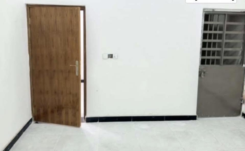 شقة ارضية للأيجار في الأكوات الثالثة تحتوي على صالة ومنور وغرفتين منام ومطبخ وصحيات
سعر الأيجار 650

موطني العقارية
***********
