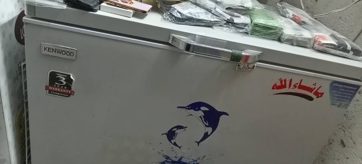 السلام عليكم عنده مجمد للبيع المكان كربلاء حي العامل رقم التلفون***********
