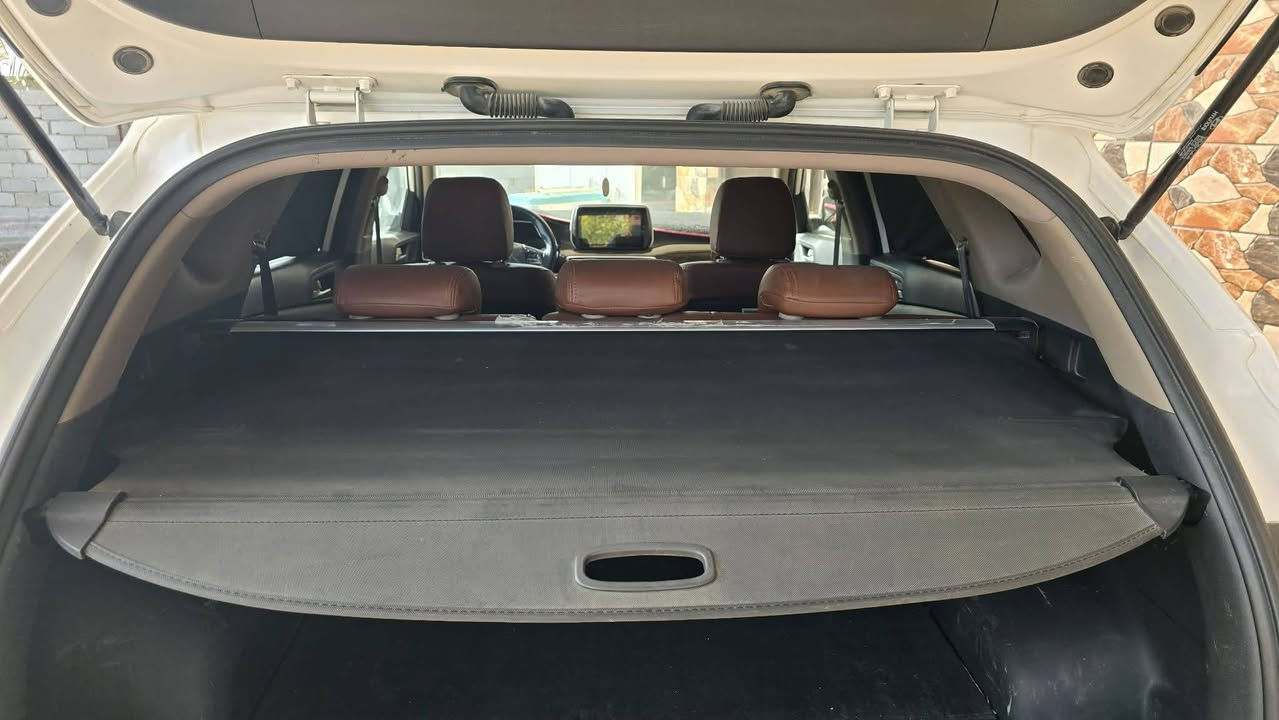 السلام عليكم
توسان2019 خليجي كفاله عامه
 من صبغ ومن التبديل والفتح
ماشيه 102
سياره فول مواصفات عده البنرامة
صاج جلد نيكله ستيل كشنات كهربائي سياراه جاهزه
تبريد ثلج قطعتين تبريد لد نهاري ليلي
نضامين قياده ايكو سبورت
سايد بريك رجل
سبير ما نازل
كير ومكينه بلجيس
رقم بغداد الانكليزي تحويل ثاني يوم
رقم الهاتف ***********
