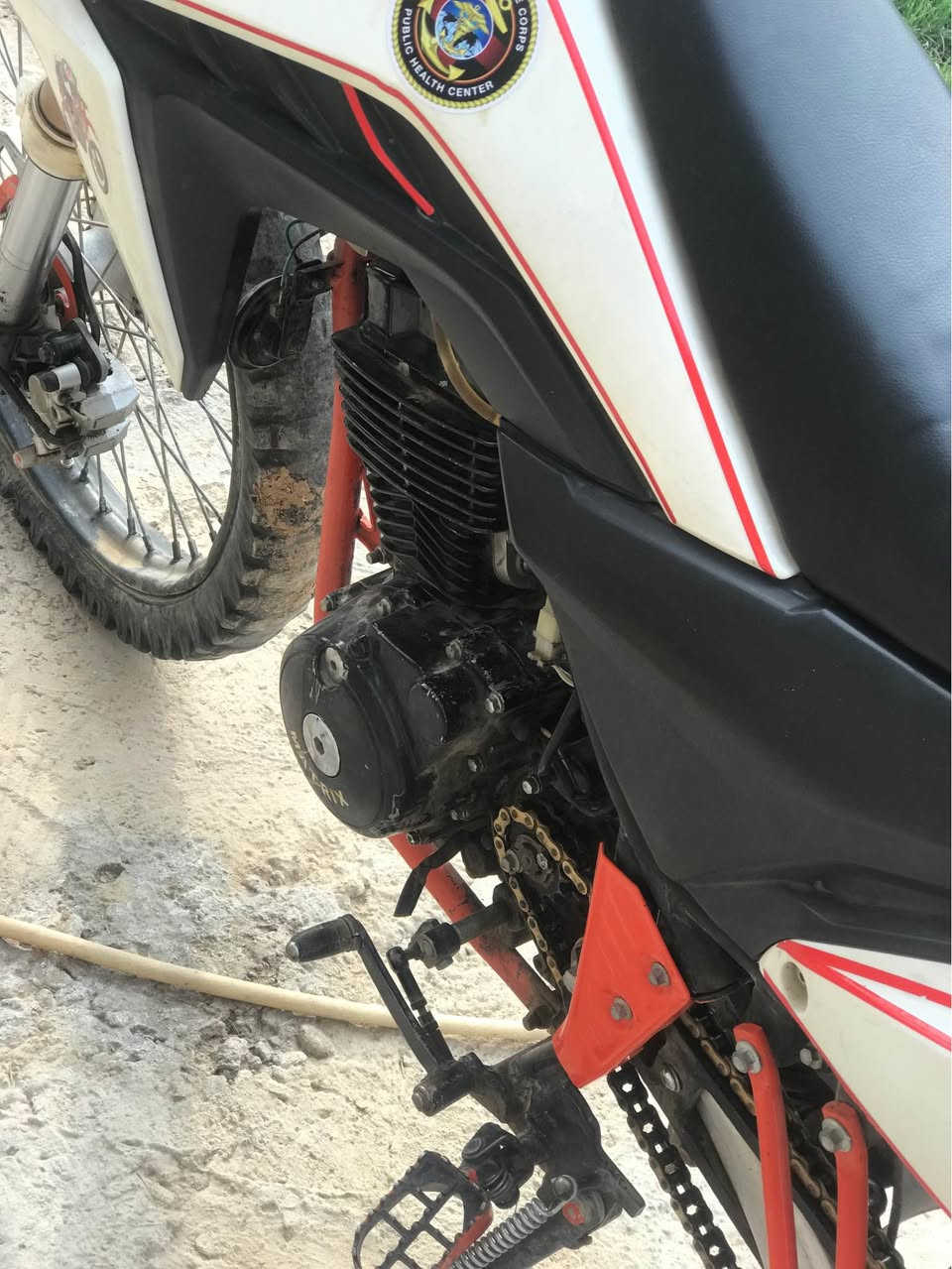 قفاز نوع ماتركس دراجه نضيفه سرعه رزانه شلعه محرك جديد برقي ما مفتوح منه نقصه بنزات بريك خلفي كهربائيات  شغاله سلف هندر دشبول كلك بدون اوراق سعره 850المن شراي يتعبني رحمه لهله مكاني ميسان علي شرقي رقم الهاتف *********** Singapore
