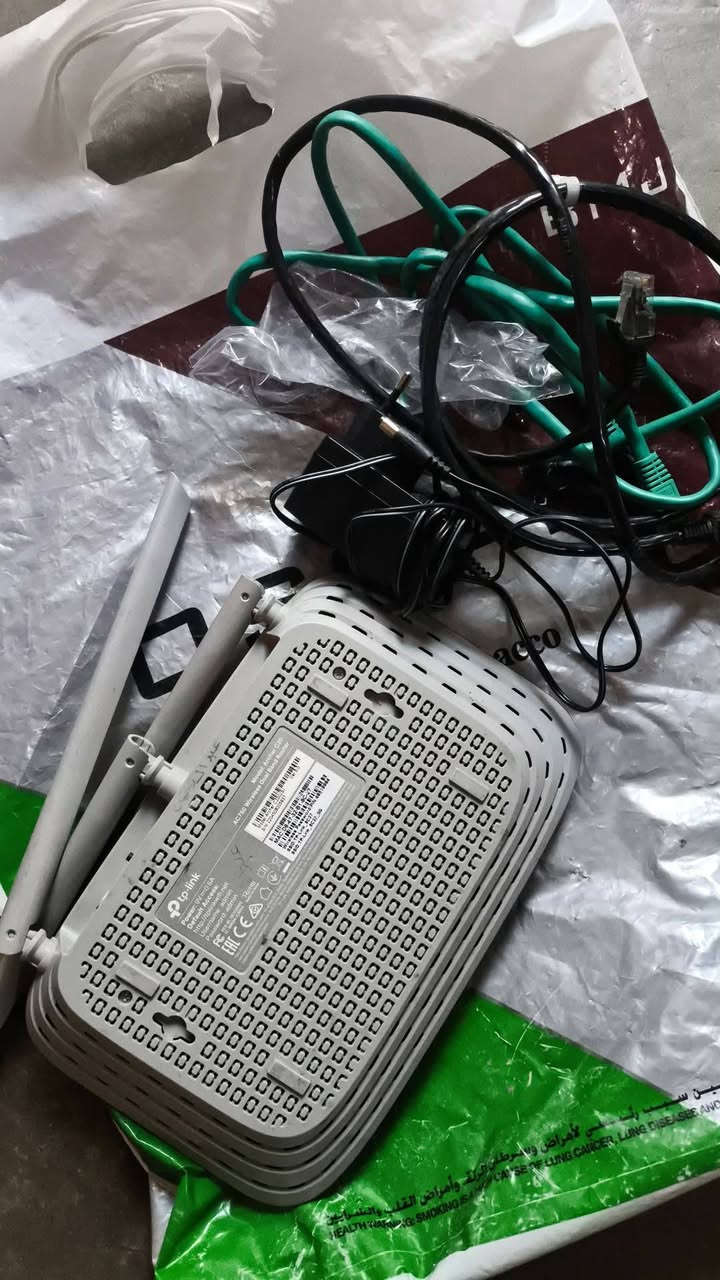 راوتر للبيع شغال اخو جديد سعر 25 بي مجال


**إذا كنت صاحب هذا الإعلان وتريد حذفه لأي سبب، رجاءا أرسل رسالة إلى الدعم الفني**