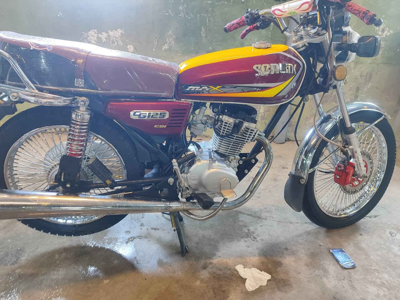 للبيع موديل 23 560 بي مجال بصيط ***********
