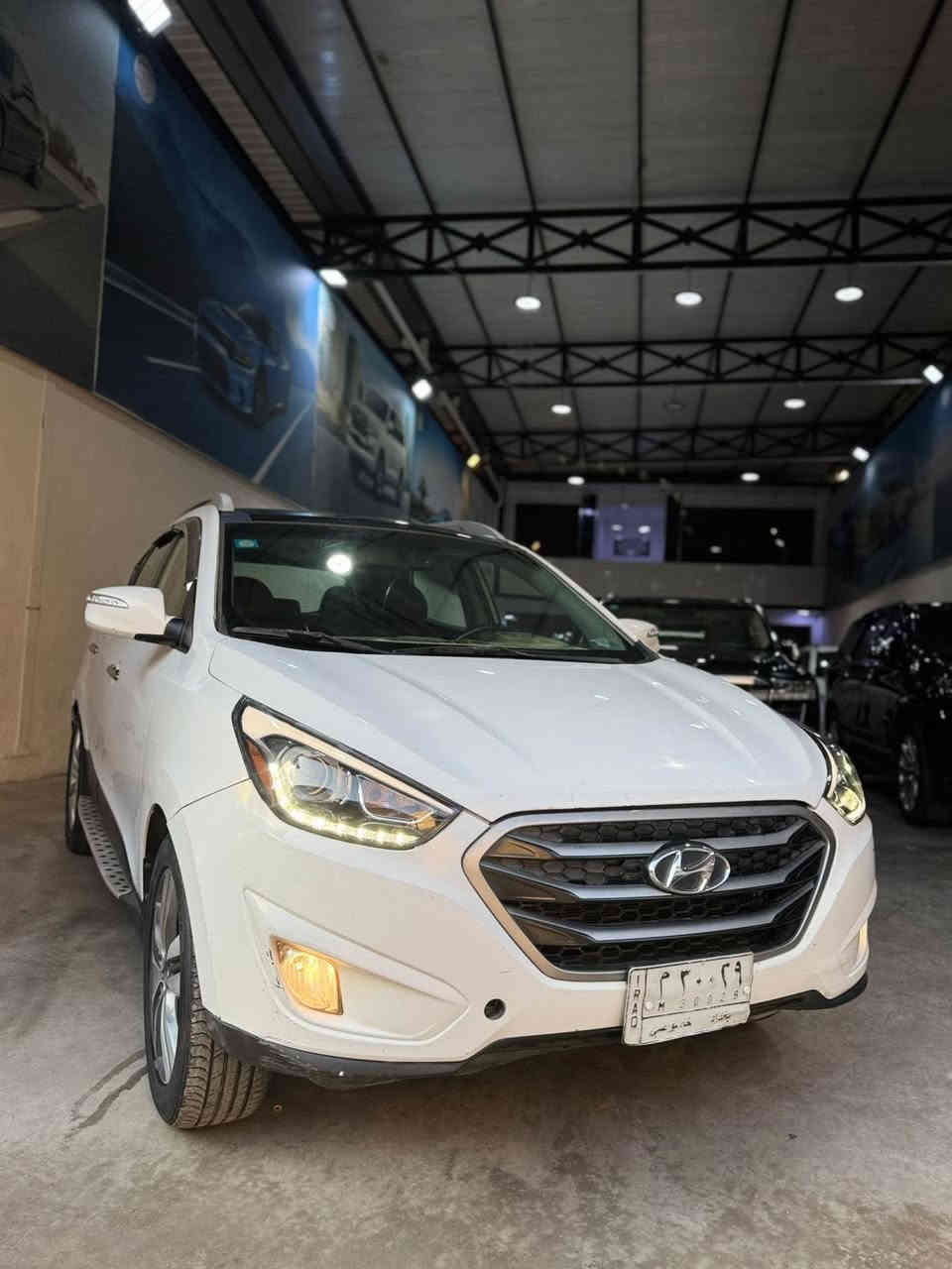 السلام عليكم 
توسان موديل 2015 فول مواصفات اعلى فئة بالتوسان وارد امريكي حادث بنيد و بالعراق صبغ نص الجاملغ الخلفي و نص الباب الخلفي بدون ضربة بدون فتح بدون معجون فقط رش 

مواصفات 

بصمة تشغيل + بصمة ابواب 
بانوراما 
داخل مشمشي
كراسي جلد مشمشي
كراسي تدفئة 
كراسي كهرباء
حساسات
شاشة كبيرة + كامرة 
فور ويل
نظام نزول منحدرات
تبريد بيانو + شاشة
تحكمات ستيرن
اشاير بالمري
كشاف ضباب
بجم LED + بك لايت LED

السعر 143 وبيهة مجال

استفسار 📞 ‭0771 631 3141‬

العنوان📍زيونة تقاطع ملعب الشعب خلف محطة وقود المثنى 

معرض الليث لتجارة السيارات
