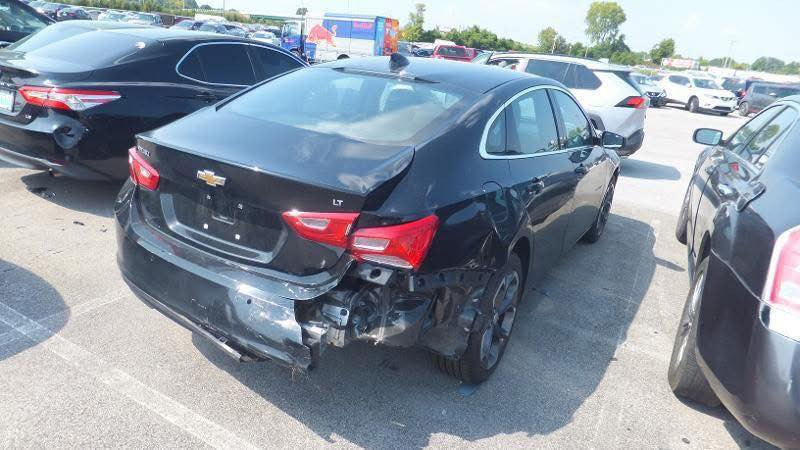 ماليبو (2024) فئة LT
وارد امريكي

 أوتوماتيك

محرك 1.5T

بنزين

4 سلندر

ماشية 40،000 كم

تحكمات ستيرن 

كاميرا خلفية

حساسات خلفية

رادار

 LED نهاري

شاشة كار بلي واندرويد اوتو حقيقي

تحديد السرعة

ايرباك الدركة سستم والباقي كلة على البلاد

مقاعد قماش

اللون أسود

 عدد المقاعد 5 

اللوحة أربيل خصوصي تحويل او وكالة 

سنوية لل 2030

ضرر قطعتين نص البنيد بي صبغ مو كلة 

والجاملغ الخلفي 

الباقي بلادي وسونار موجود راسلني ادزة عل الواتس 

راس البدنة الخلفية بيها عواج بسيط موجود بلصور 

ترايك وين متريد شرط 

الانبار 

136 بي مجال بسيط 

***********
