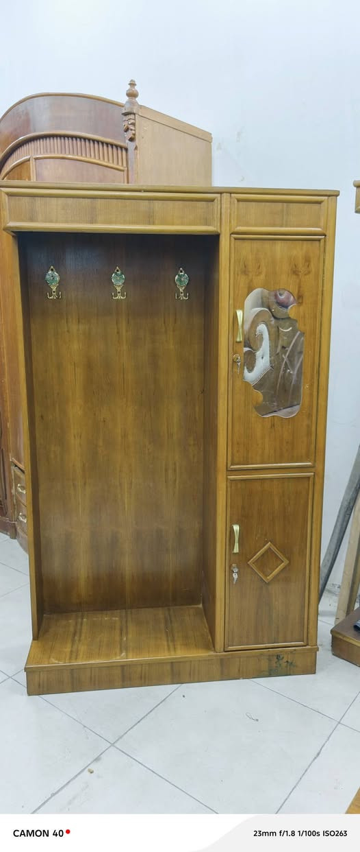 غرفه تزكام مستخدمة طابق واحد 5باب صاج ثقيل نظافه فول العنوان اربع سايدات جدد مال عبجية قرب صيدلية محمد جاسب بدر ميسان(نشتري جميع الغرف تركيه والعراقية والكناتير دز خاص) ***********
