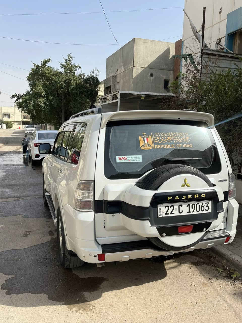 باجيرو 2008 السعر 145 وبيهة مجال بسيط حگ الجية
فول مواصفات كفالة عامة ما عدة طخة صغيرة  بل جاملغ عكس السايق فقط 
محرك 3.800
مري شفط 
شاشة جديدة 
تحكم ستيرن 
تبريد و تدفئة بل كشنات 
كشنات كهرباء 
ثلاجة شغالة 
صدر امامي خلفي جديد
منضومة زنون 
فتحة بل سقف 
رقم اربيل الجديد 
لا توجد غرامات 
شرط التحويل ثاني يوم 
مكان السيارة بغداد تقاطع النهروان القرية النفطية 

غير متواجد على الفيس للاستفسار الاتصال على الرقم 

***********
