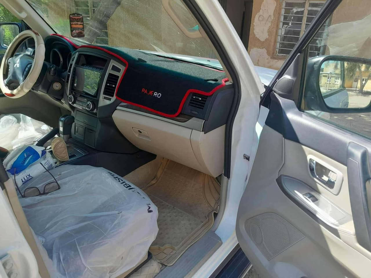 السلام عليكم 
للبيع باچيرو 2018 مكفوله السونار مرفق مع الصور مكينه كير مكفول رقم سليمانيه بسمي السعر217وبيها مجال ماشيه 88 
مكان السياره ديالى قزانيه 
رقم صاحب السيارة ***********
مكلف بل نشر
