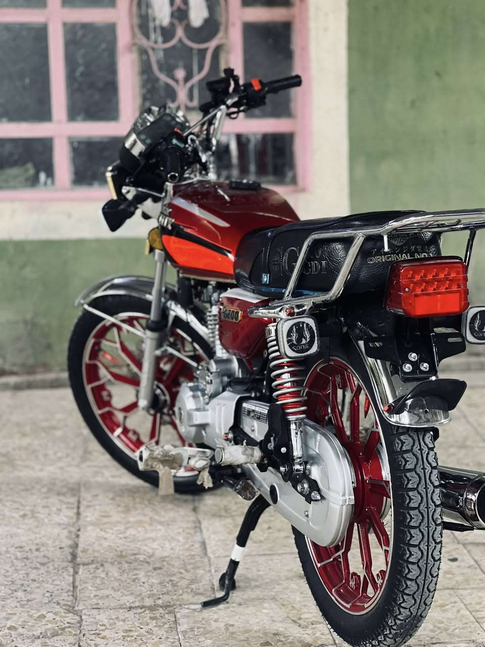 سلام عليكم 

دراجه سيفان /5كير للبيع/حجم المكينه /200cc

دراجه حلوه ونضيفه مديل/2023

نضيفه كلش كلش السعر خاص رقم الهاتف/***********/دراجه اصولي أوراق كامله
