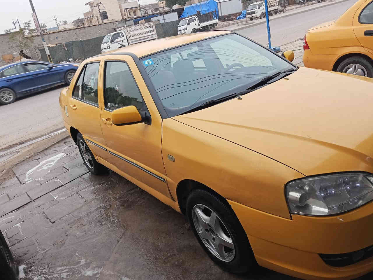 سلام عليكم شيري اكوين موديل 2011السياره جاهزه رقم انكليزي تخم تاير صدرجديد مكينه كير ابلادي بيهه صبغ جاملغ خلفي  الاتصال *********** مكلف بلنشر مكان بغداد
