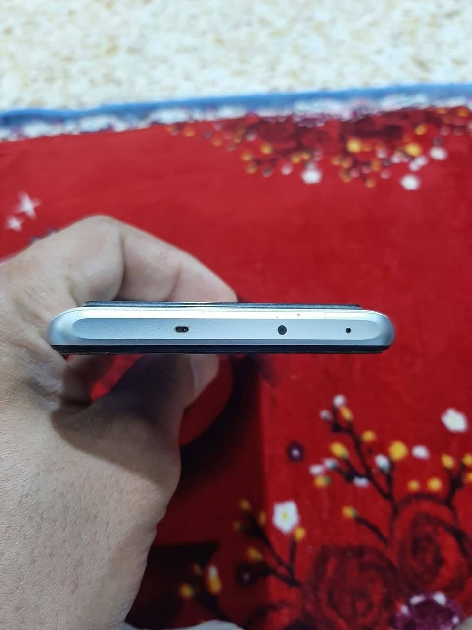 السلام عليكم جهاز ريلمي جي تي نيو
ذاكرتة واحد تيرا مع كامل ملحقاته للبيع ٣٧٠ ألف وبي مجال


**إذا كنت صاحب هذا الإعلان وتريد حذفه لأي سبب، رجاءا أرسل رسالة إلى الدعم الفني**
