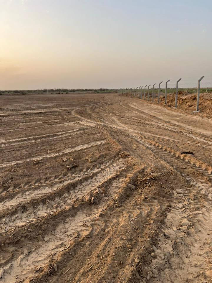 سلام عليكم على بركت الله 
🔸توجد ارض للبيع 
🔹مساحة (7دونم)
🔶موقع واسط العزيزية الدير الاوسط
🔹تبعد عن الشارع (500م)
الاستفسار 
مراجعة مكتب عمار احمد للعقار 
التصال…
‭***********
***********
