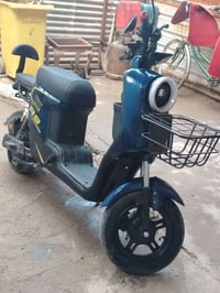 للبيع دراجه r9 موديل ٢٠٢٤ السعر ٤٠٠ وبيه مجال للاتصال 07763760837 موجو...