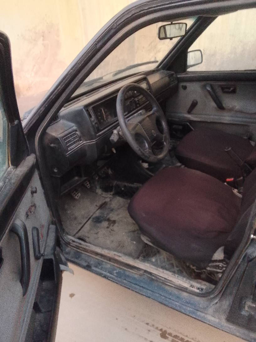 السلام عليكم 
كولف موديل 89
سنويه عظم30
هزه بـ2025 
كير ومكينه شرط
وايرمنيه شغاله 
شرط التحويل من الشرعي
السعر :28 (بيها مجال الطيبين)

(غير متواجد على الفيس)
***********
***********
