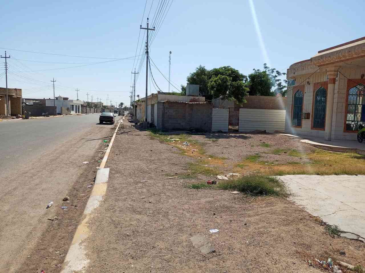 بيت للبيع 700متر الموقع شارع العام البوغانم للعلم سعره مناسب
المنطقه الرمادي/الصوفيه/البوغانم مساحه البيت 700متر غرف نوم 2 +استقبال+صاله+هول يفصل بين الصاله ول ستقبال+مطبخ +حمام 
بل مناسبه البيت چبير ومرتب البناء مالته طابوگ يعني بل صيف البروده مالته كلش زينه ول اهم من هاذا سعره كلش مناسب اذا رايد تشتري وتستفسر اكثر ع سعر او علا البيت هاي الارقام موجوده للتواصل واتس او اتصال
 ***********/واتساب موجود
 ***********/واتساب موجود
