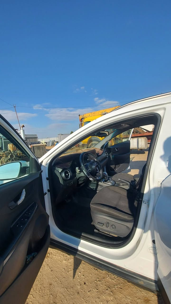 للبيع هونداي كونا لون ابيض
موديل 2023  وارد امريكي بصمة / رقم بغداد 
بارد  شبر بل بنيد بدون دواخل / 
بدون ايرباك* انتبه ! ولا ايرباك* طاك كلة  ابلادي* 
بدون لا شاصي ولا لغد ولا بدنه راديترات 
 تبريد  كلة بلادي  كامرة  شاشة  شركة / ماشية  ١٨mi
ملاحظه حجر البيئة رادارات كله ابلادي/ السعر ١٦٥ $ 
 للاستفسار اتصال او  وتساب ***********
