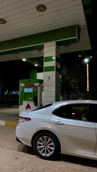 كامري 2018 خليجي مكفولة من الضربة ماشية 95 الف رقم بغداد جاهزه من كلشي...