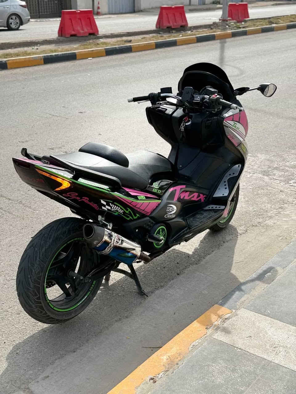 سلام عليكم 
تي ماكس 2011 نوزل 
دراجه شكد الكاع تخبل شلعه ومعدل خير من الله 
الدراجه بيه تزويد ( صالنصه وتجوه و وعدسات زنون ) والدراجه مشمه تخبل ما شاءالله كفاله عامه ربع ما تصرف عليه ناقصه بس سايق 
عنوان بغداد 
سعر خاص 

‭0770 744 5459‬
بس وتساب متواجد 
والمو شراي ليتصل رجان
