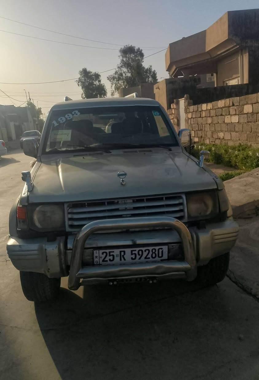 باجيرو 1993 رقم كركوك بسمي سنوية 2030 بي دفتر بانزين
كير ومحرك VVT بشرط تايرات جديد 
سعرة 55 
***********
***********
