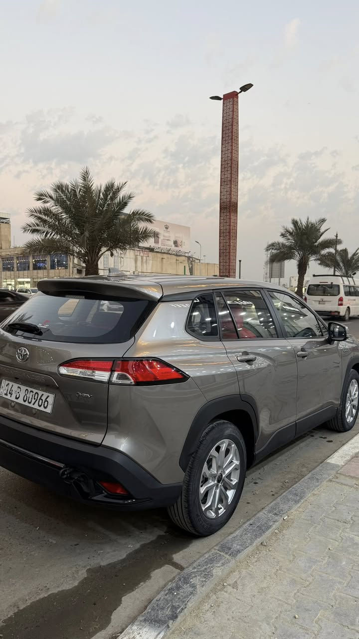 بسم الله الرحمن الرحيم

تويوتا فرونت لاندر 2025 هايبرد للبيع، سنوية رقم بصرة هزة جديدة باسمي مصارلها ٣ اشهر

الوحيدة بهاللون بالعراق على حد علمي لحد الآن

مكفولة من اصغر شخط، السيارة نظيفة 100% و مغلفها PPF درجة ٨

بين قوسين ضم ال٥٠ فلوس الفحص تفيدك تفويلتين 😂

*********** رقمي للشرايين و بالخدمة 🤎
