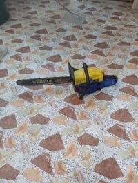 منشار بانزين للبيع السعر 60 مكاني شرطه خامسه وهذه رقمي 07724279534