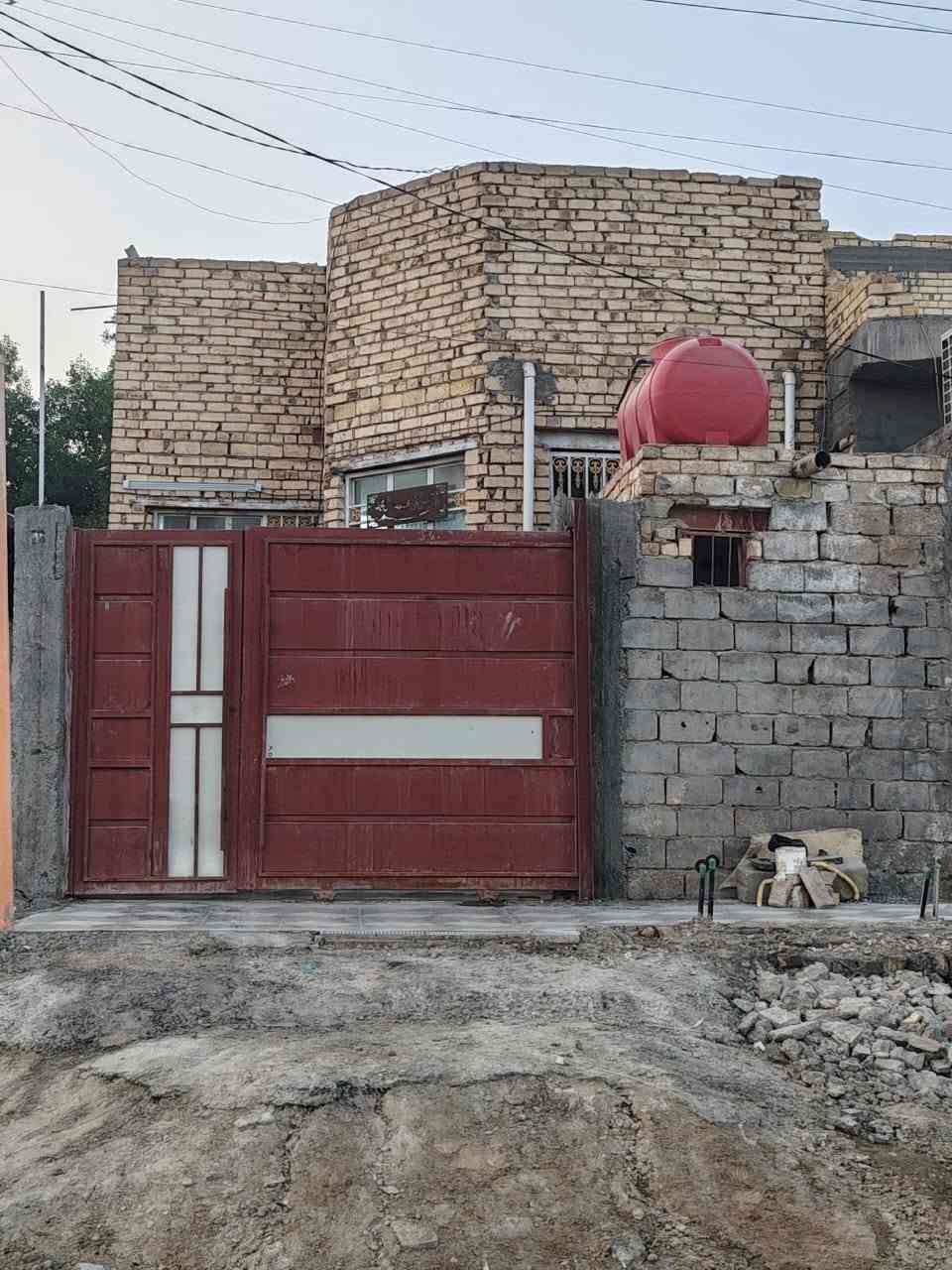 دار للبيع – الحمران / قرب مدرسة العتبة الدينية
🏡 ═════════════════════ 🏡
📍 الموقع: الحمران – قرب مدرسة العتبة الدينية
📄 نوع السند: طابو صرف
📐 المساحة: 100 م²
━━━━━━━━━━━━━━━━━━
🏠 تتكون الدار من: 🛏️ غرفة نوم
🛋️ صالة استقبال
🍽️ مطبخ
━━━━━━━━━━━━━━━━━━
💰 السعر: مراسلة واتساب أو ماسنجر فقط.
📞 للاستفسار والاتصال:
📱 ***********
━━━━━━━━━━━━━━━━━━
📢 عندك عقار للبيع؟
🏡 زراعي أو طابو صرف، راسل الصفحة أو اتصل على الرقم الموجود أعلاه.
━━━━━━━━━━━━━━━━━━
📸 يرجى أخذ سكرين شوت للمنشور وإرساله على الخاص لتسهيل المتابعة.
🌹 بالتوفيق للجميع.
