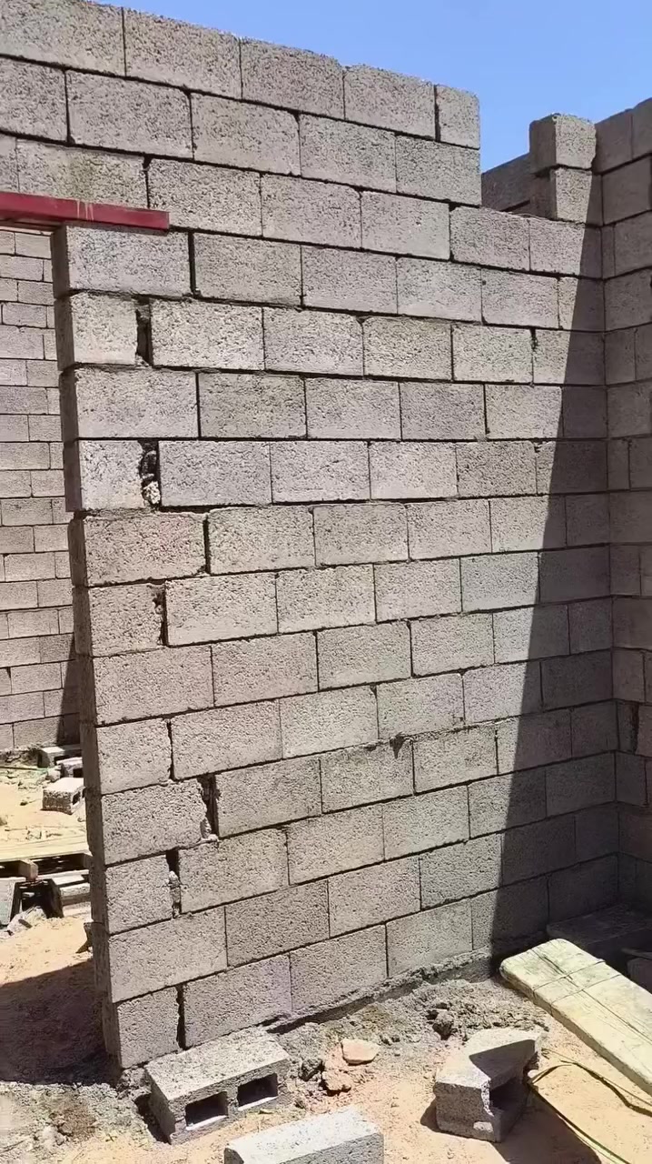 سلام عليكم
خلف بناء ابلوك و فرمستون درجه اولى اشراف مهندسين مصداقيه والتزام بلعمل بسعار مناسبه جداا مكاني كربلاء 
***********واتساب
