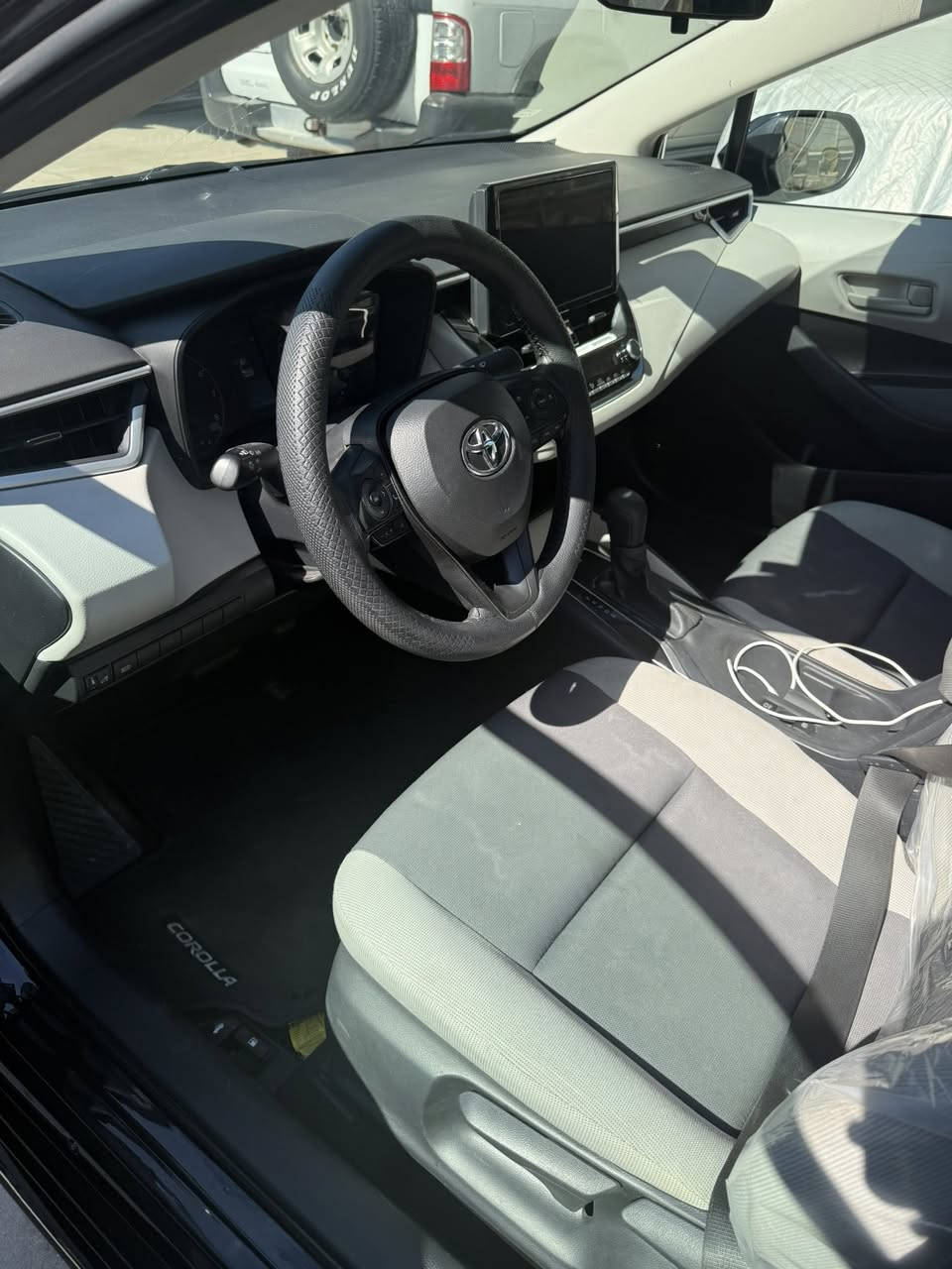 السلام عليكم كورلا موديل ٢٠٢٣ وارد أمريكي حادث جاملغ امامي بدون دواخل وبدون ايرباك رقم أربيل ماشيه ٣٨٠٠٠ ميل للاستفسار *********** مكاني بغداد شارع المغرب
