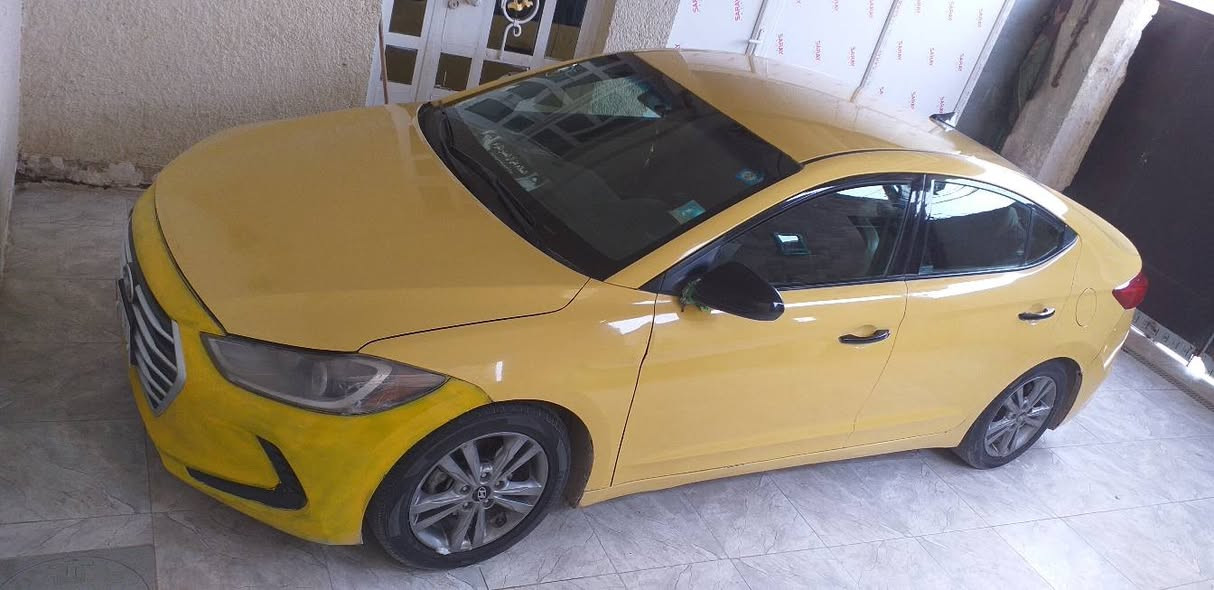 السلام عليكم ورحمة الله وبركاته 
هونداي النترا موديل 2018 امريكي ليبل واحد 
رقم بغداد مالك قادسية بسمي 
رقم انكليزي سنويه لل 2030
💐 مواصفات 💐
منظومة غاز  بنزين
كير ومكينه ما مفتوحات 
ثلاث أنظمة قياده 
ويل كب كروم 
رادار أمامي في المري 
 تحكمات استيرين 
🌹اضرارها 🌹
ايرباك دشبول طاك فقط
السعر 127   
 العنوان الديوانية 
للاستفسار الاتصال على الرقم ***********
