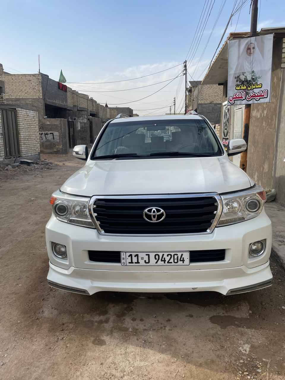 لاندكروز 2010السياره فول وكلش نضيفه مكفوله من الضربه وصبغ ما عدا شبر بل باب الخلفي رقم بغداد بسمي السعر 305 مكان السياره بغداد البلديات رقم *********** Colombo, Sri Lanka
